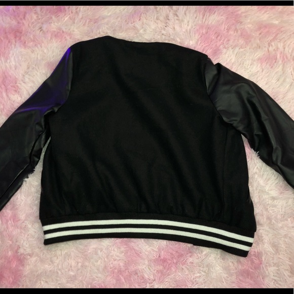 Black high-school bomber jacket - Picture 4 of 4